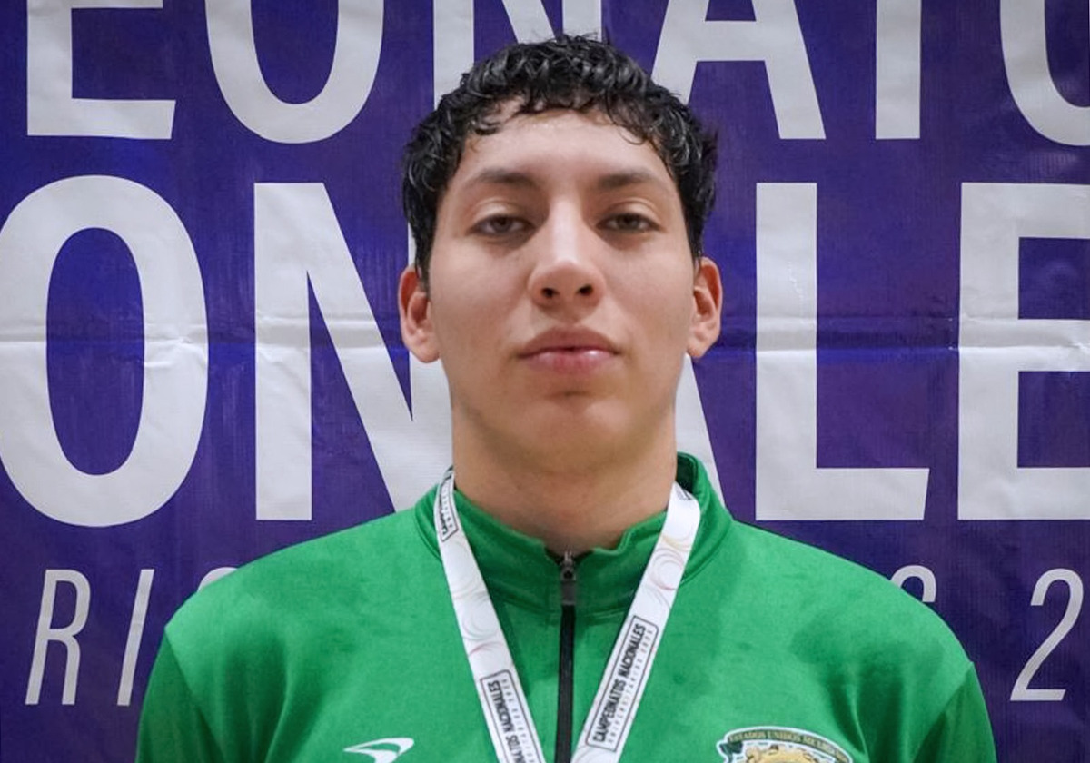 Equipo de natación de la UAEMéx conquista medallas.