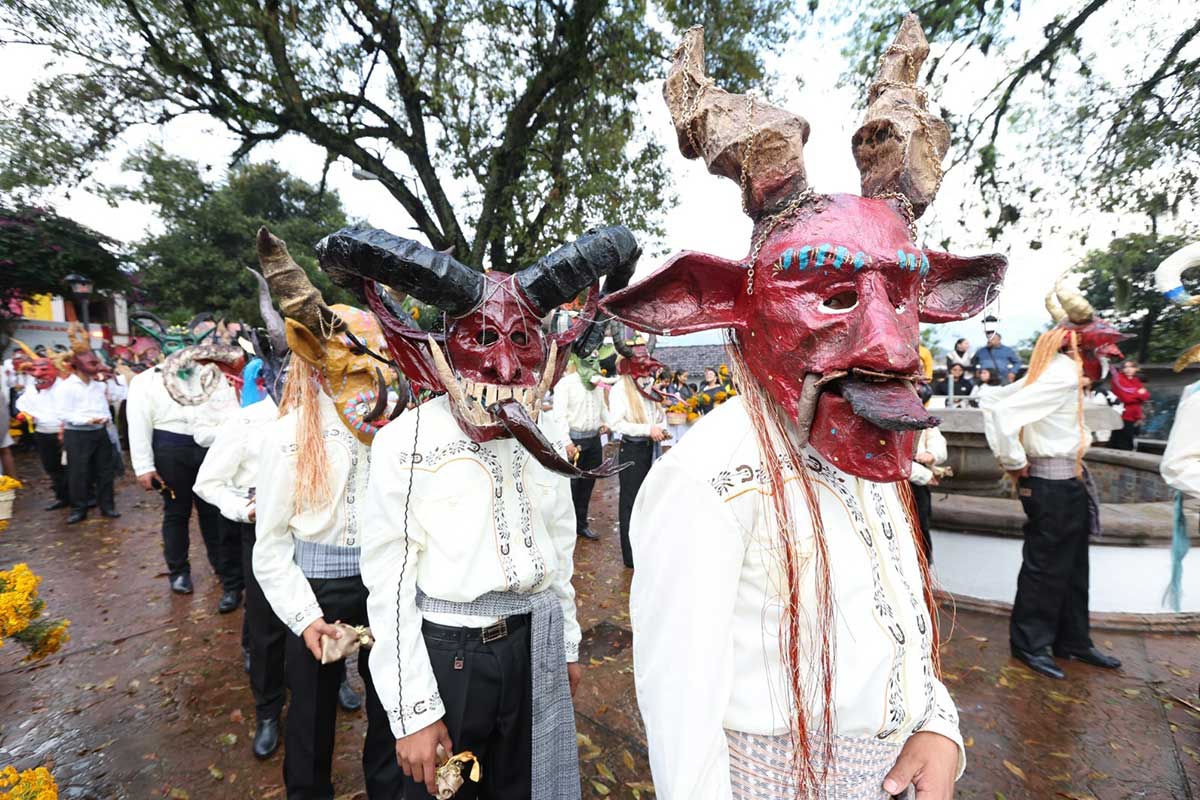 UAEMéx celebra la tercera edición del Paseo de los “Diablos de Yauhtli” en Tenancingo