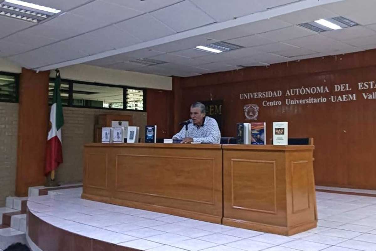 Centro Universitario de Valle de Chalco de la UAEMéx organiza Feria del Libro 2025.