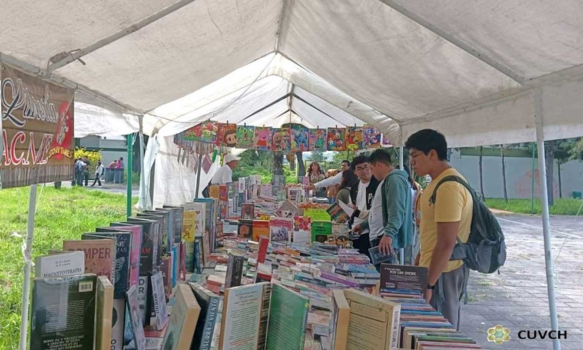 UAEMéx impulsa la lectura con la Feria del Libro 2025 en Valle de Chalco