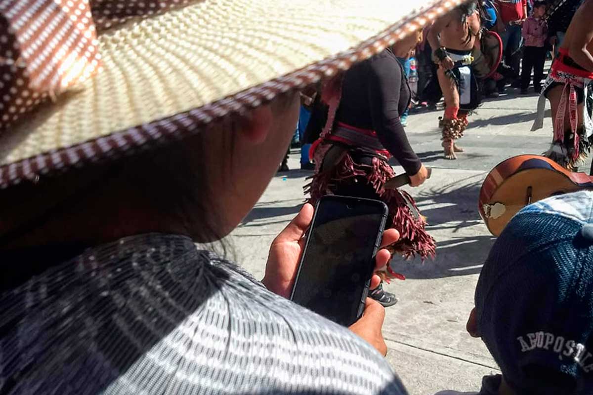 Conectados y enredados