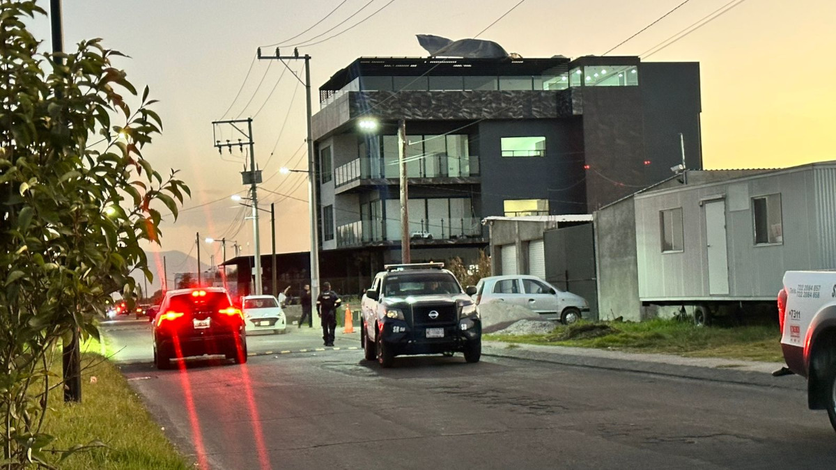 Detienen a un hombre por agredir a otro con arma de fuego en Metepec