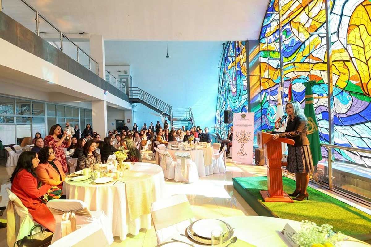 Encuentro en la UAEMéx.