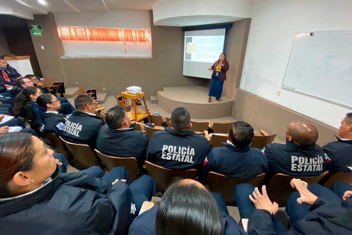 Secretaría de Seguridad del Edomex en capacitación.