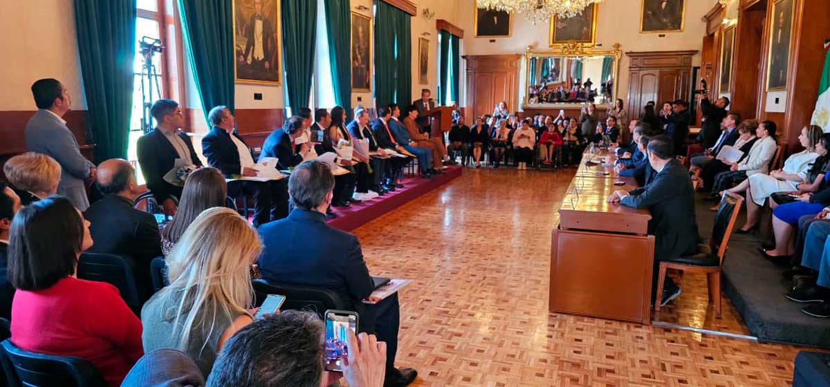 Ricardo Moreno entrega el Premio Municipal del Deporte 2025 en Toluca