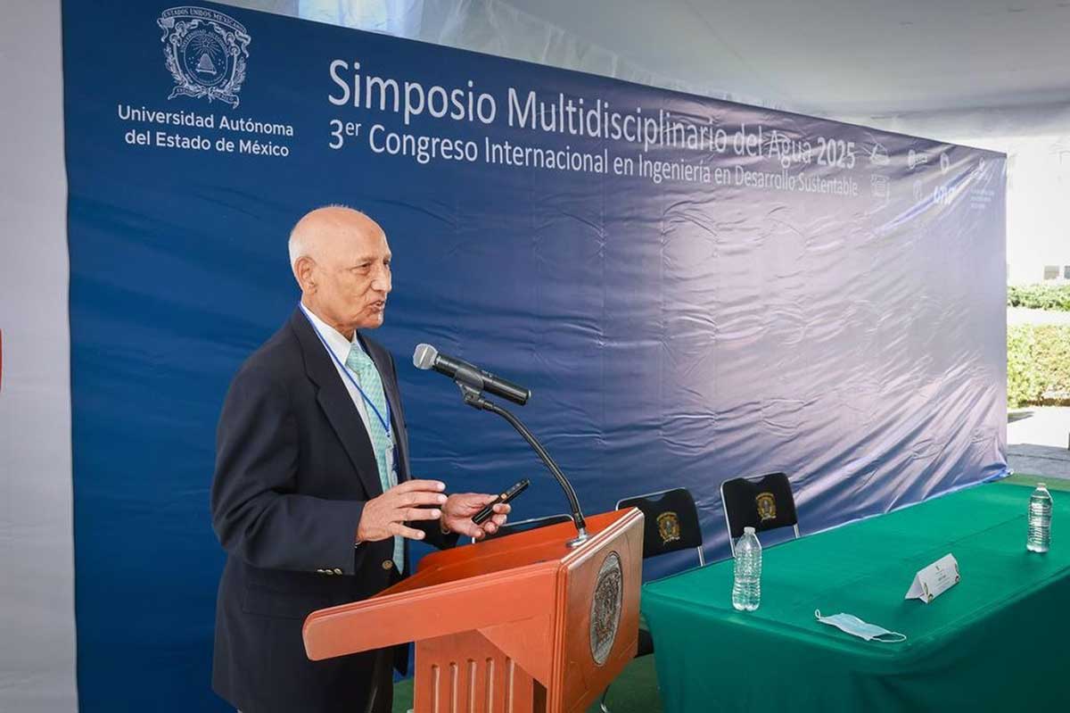 Conferenca sobre seguridad hídrica en la UAEMéx.