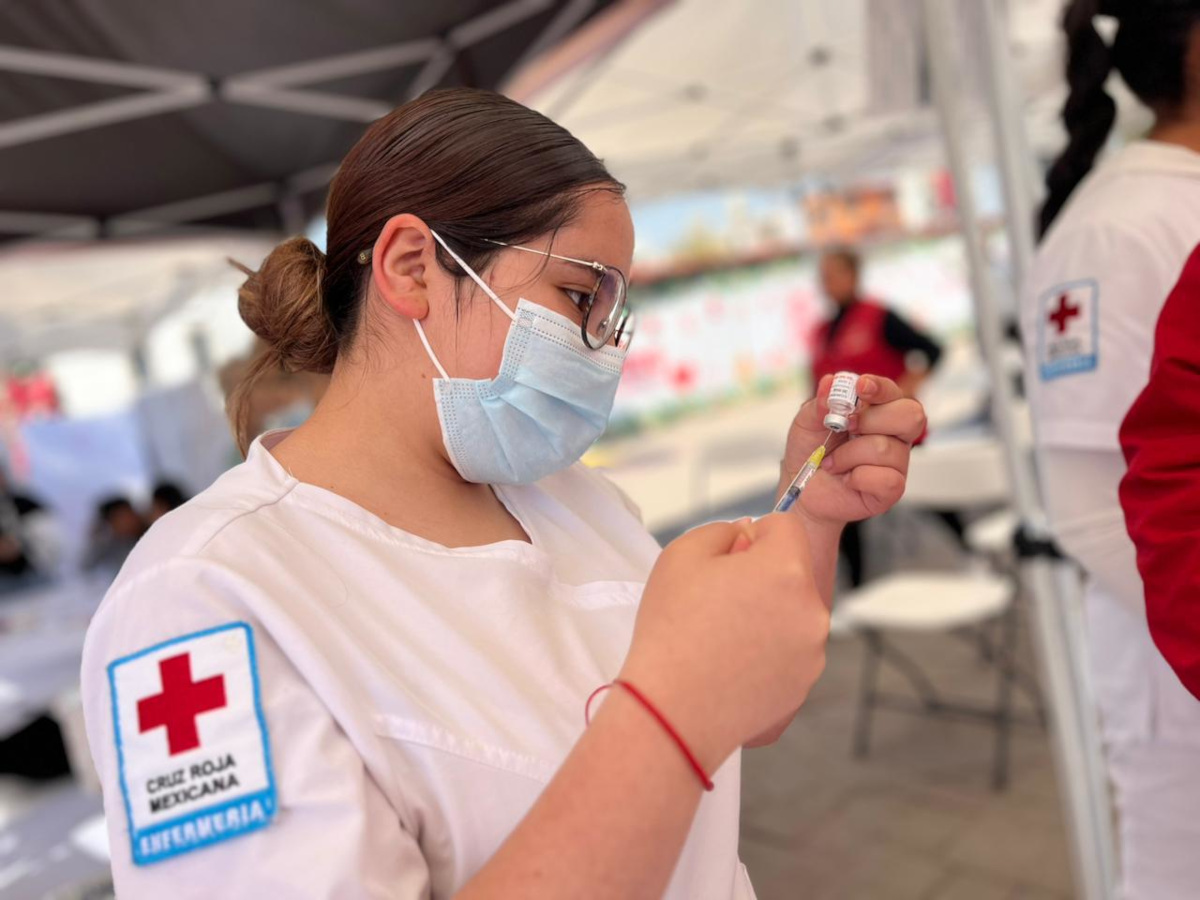 Cruz Roja Toluca aplica vacunas gratuitas Pfizer contra Covid en San Mateo Atenco