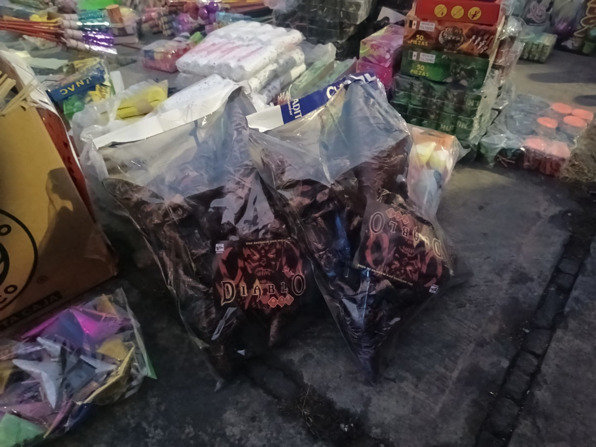 Operativos en Toluca contra pirotecnia ilegal.