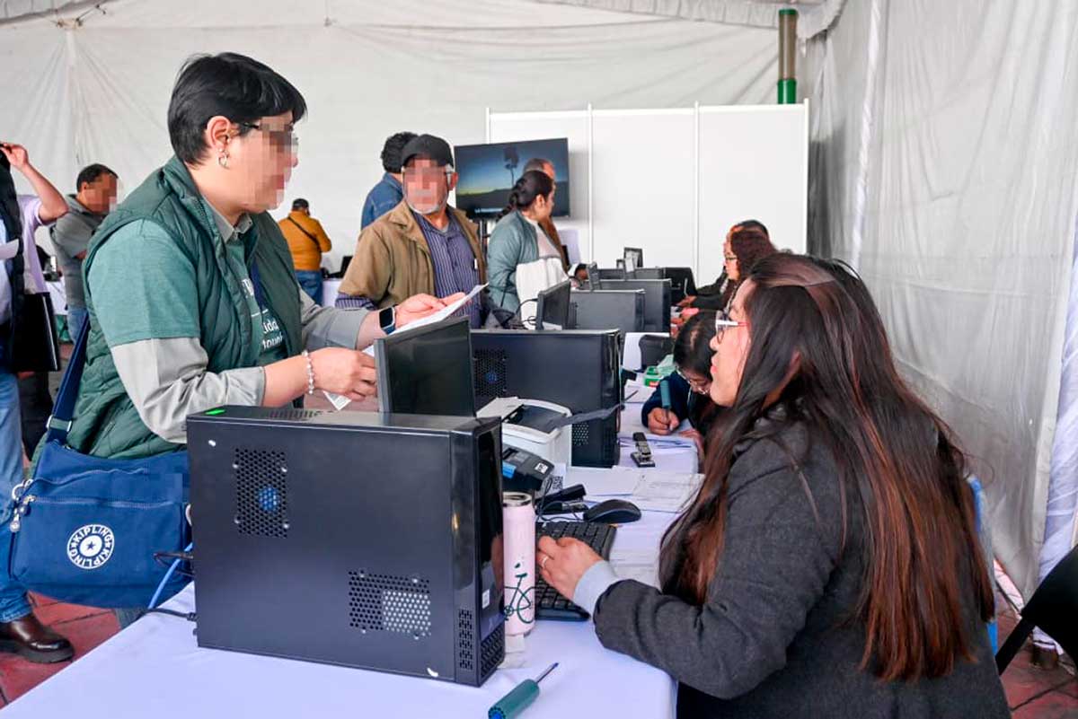 Gobierno de Toluca invita a regularizarse.