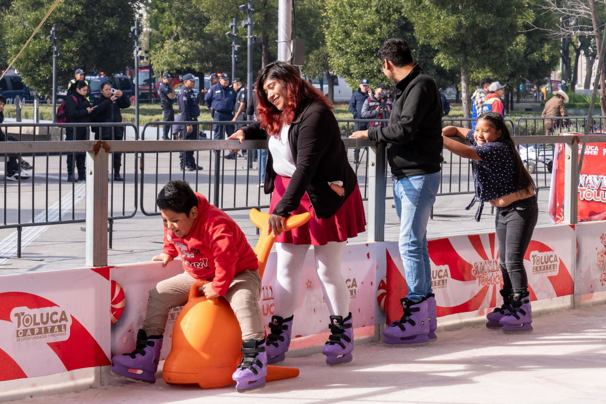 Actividades navideñas en la capital mexiquense.