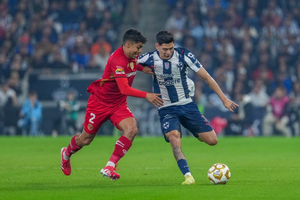 Rayados toma ventaja sobre Toluca en la semifinal con gol de Berterame. Noticias en tiempo real