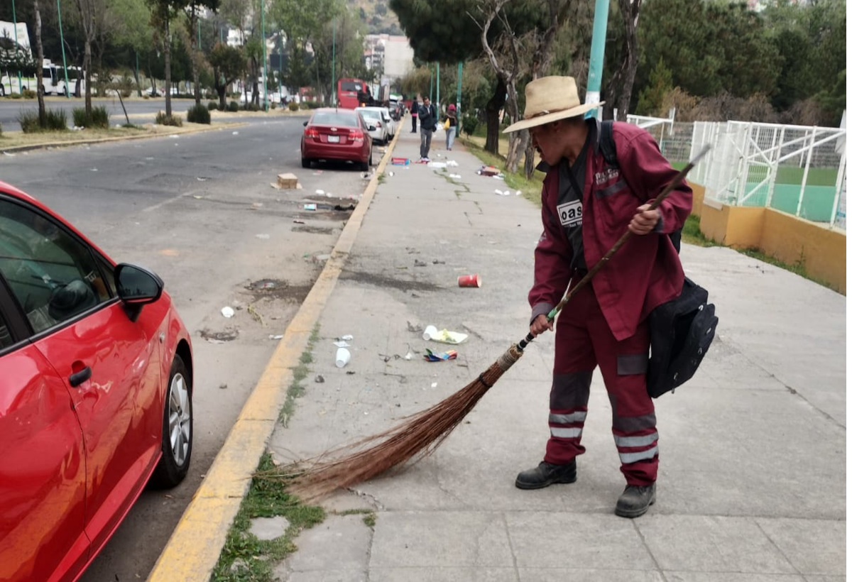Recolectan más de 1,600 kilos de residuos en el Parque Vicente Guerrero tras evento automotriz