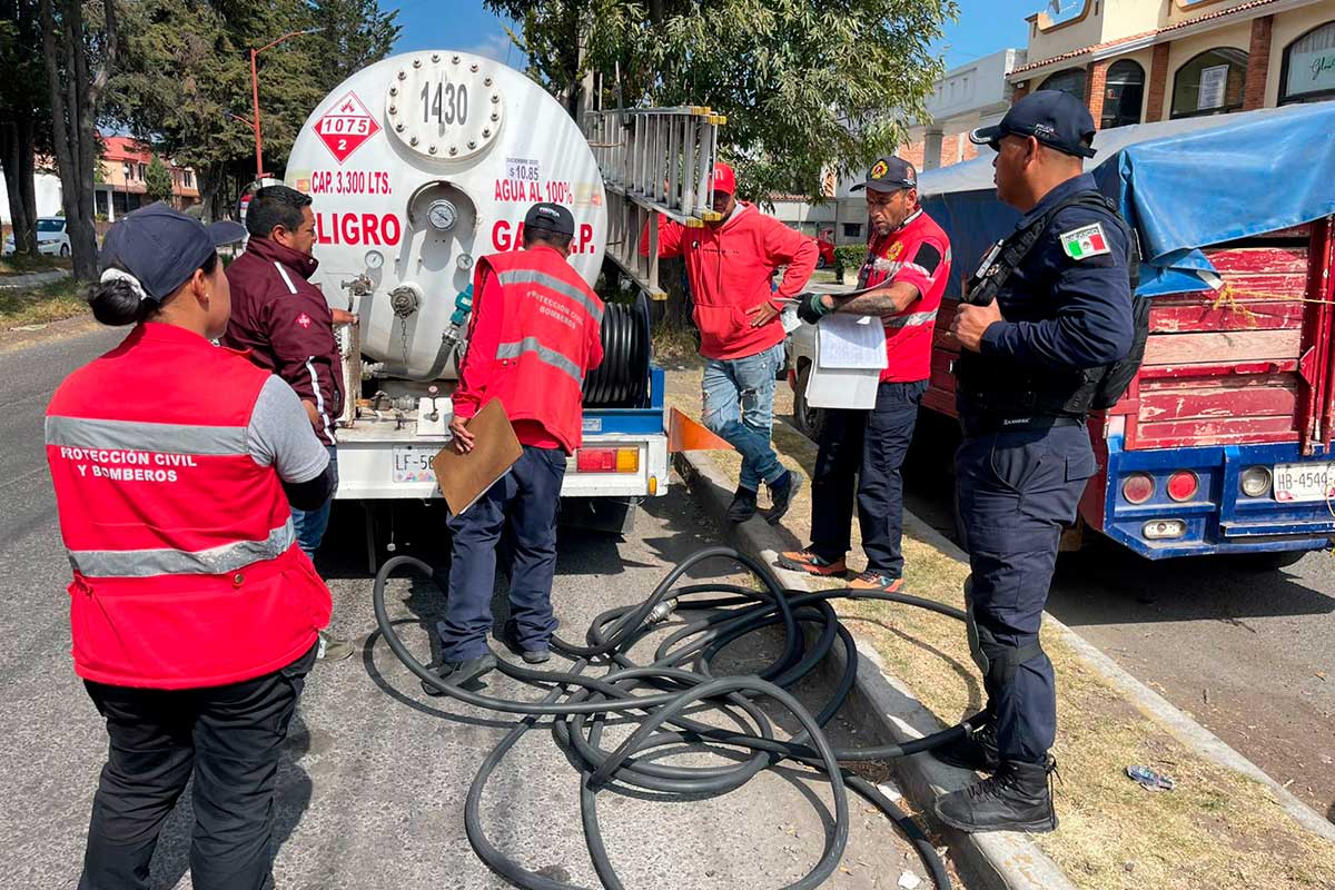 Refuerza Protección Civil Toluca operativo “Pipa Segura” para prevenir accidentes durante el traslado de gas LP