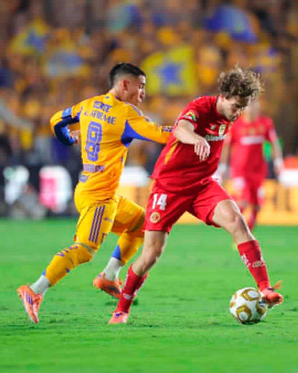 Tigres vence a Toluca en la final de ida del Apertura 2025.
