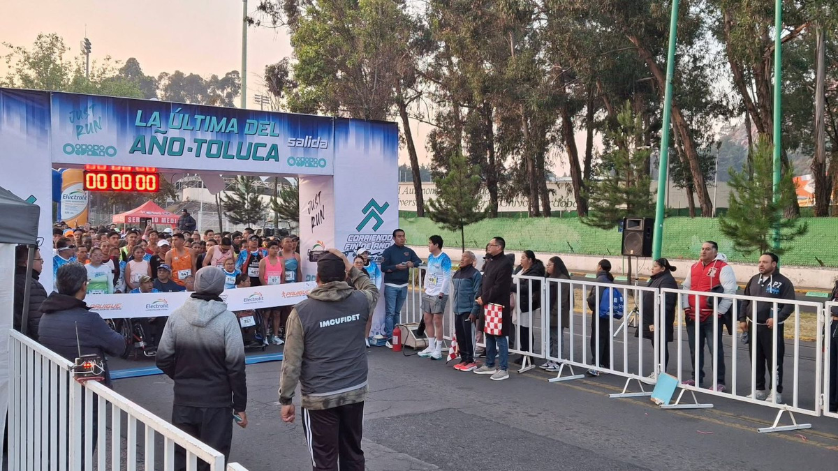 Toluca despide el año con carrera atlética.