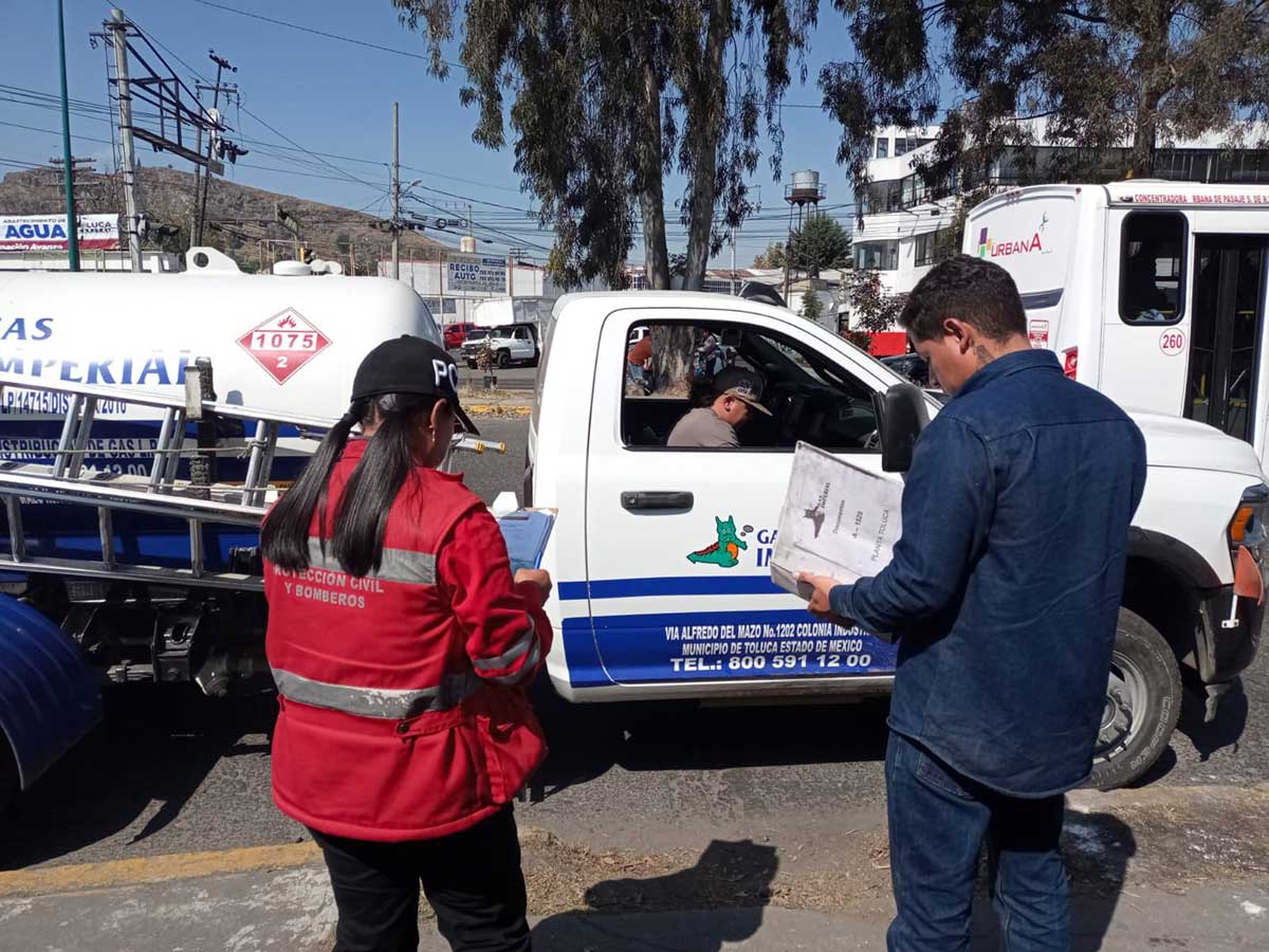 Operativo en Toluca.