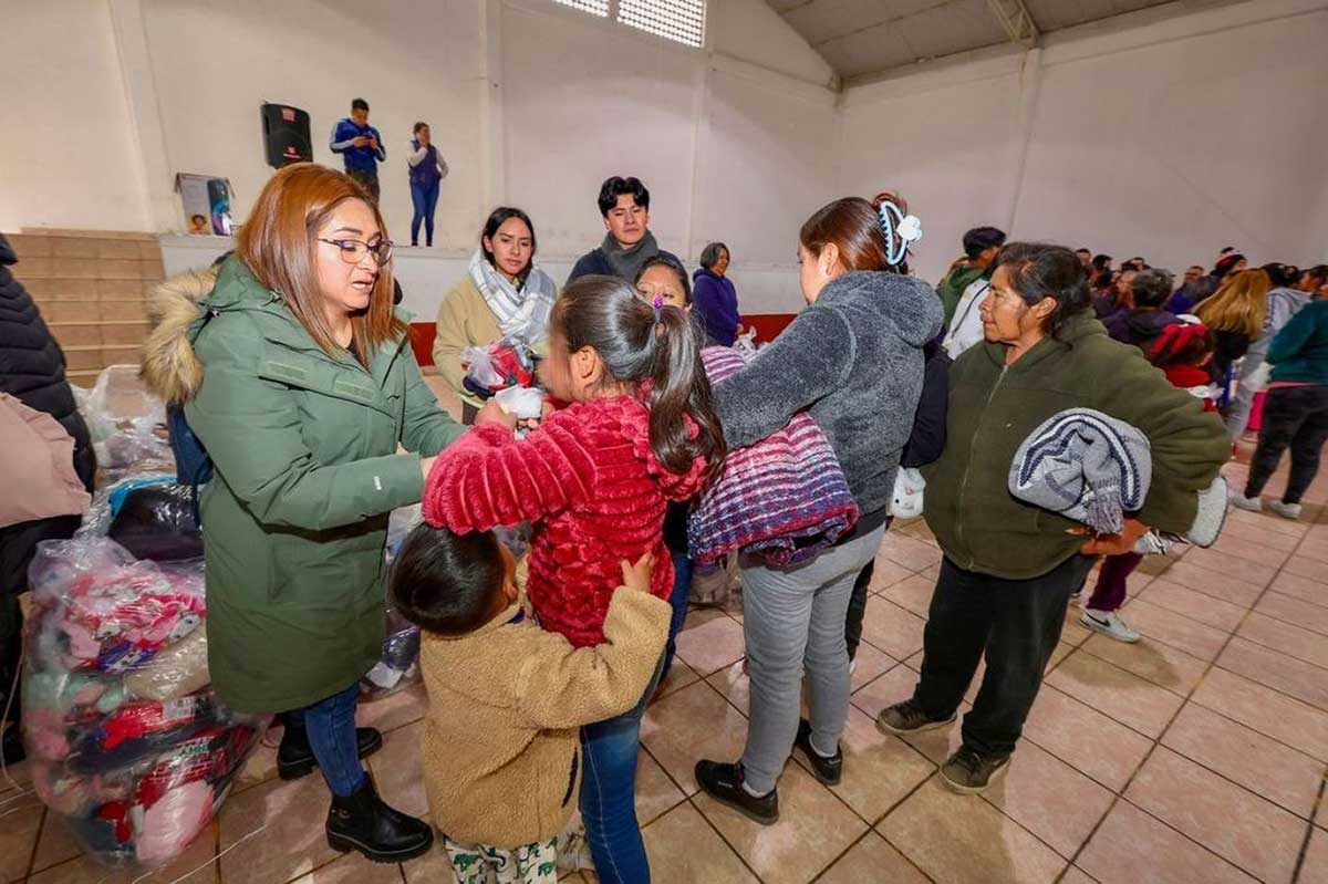 UAEMéx da apoyos a familias de San Pedro Nexapa.