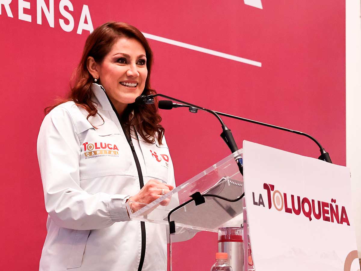 Conferencia mañanera del gobierno de Toluca y el DIF municipal.
