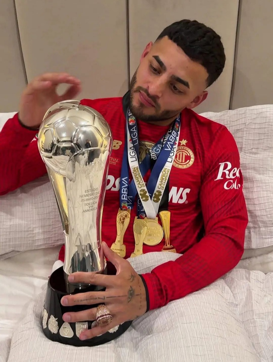 Alexis Vega, delantero del Toluca.