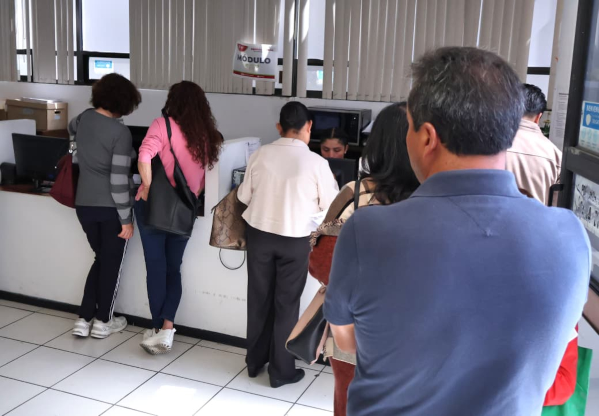 Facilidad y rapidez en pagos de agua y predial benefician a familias toluqueñas