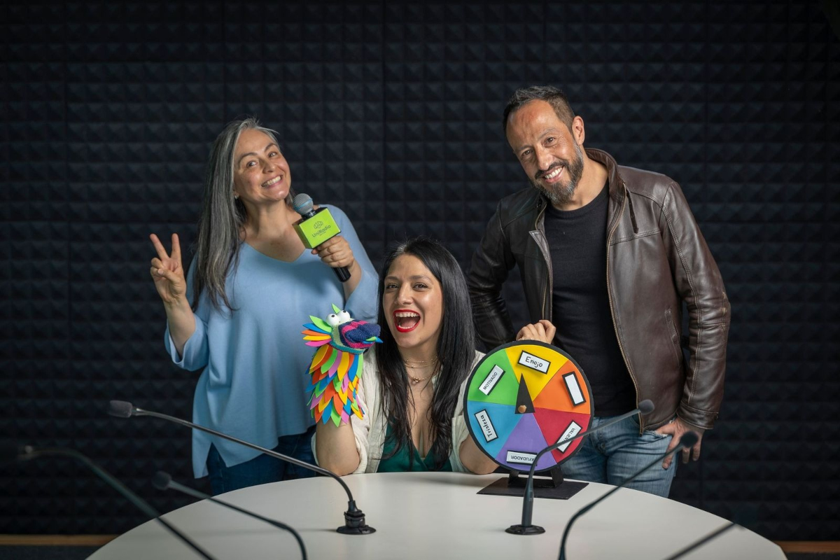 Locutores de "Radio Emociones" de Uniradio de la UAEMéx.