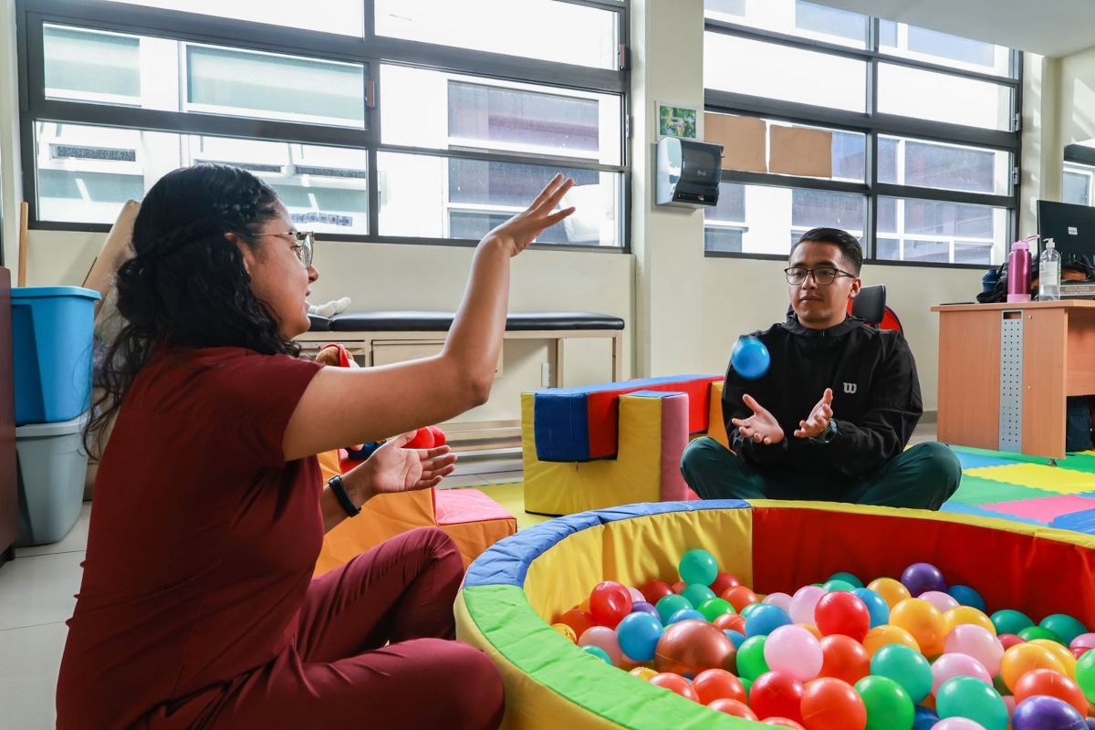 Terapeutas de la Clínica Multidisciplinaria de Salud de la UAEMéx.