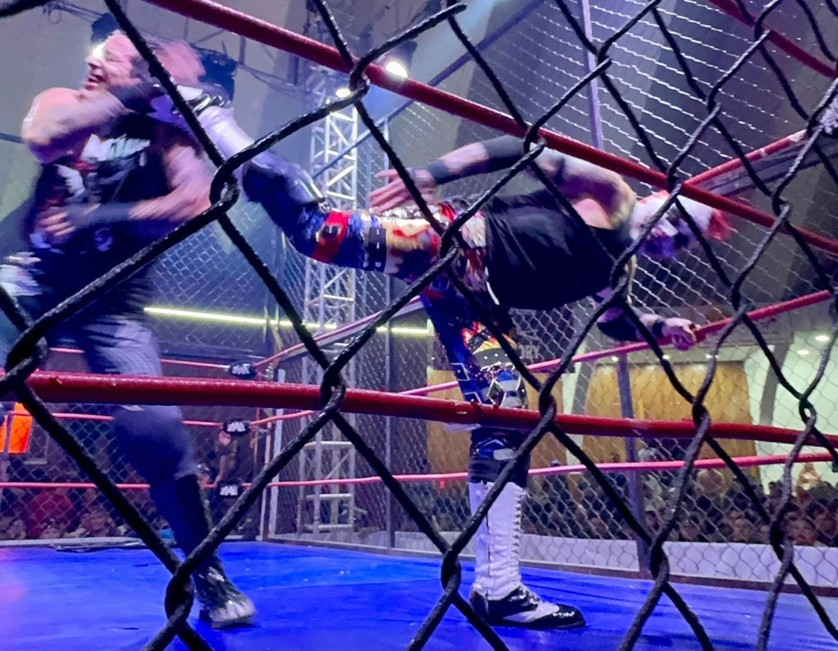 Triple A inicia funciones en Toluca con lleno total y triunfo de Pagano en la lucha estelar