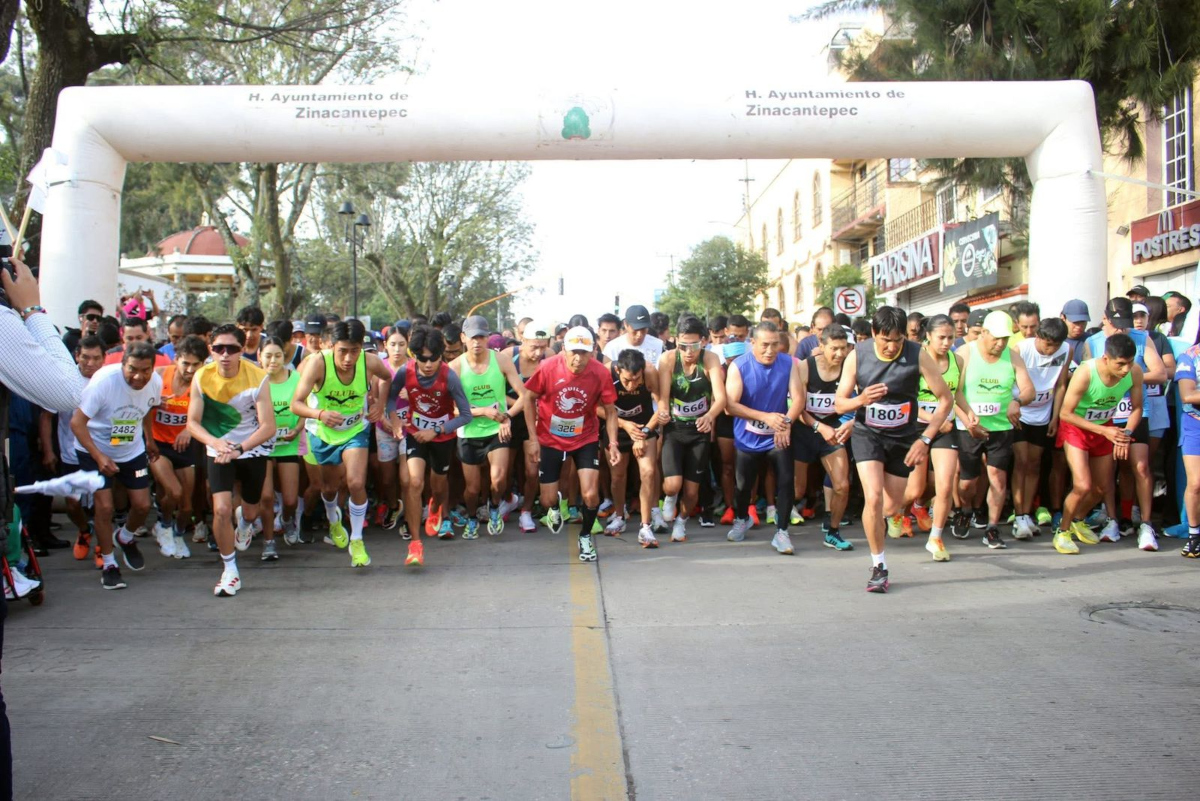 Zinacantepec arranca el 2026 con la tradicional Carrera de Día de Reyes