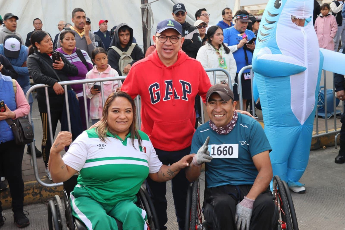 Participantes de la Carrera de Día de Reyes en Zinacantepec.