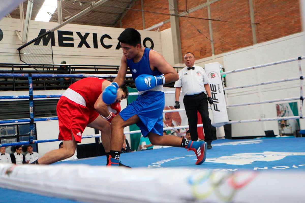 Boxeadores mexiquenses ganan en el Grand Prix Nacional.