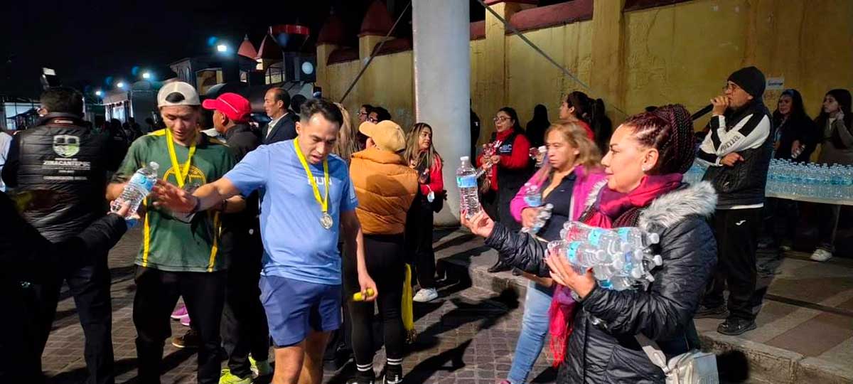 Carrera nocturna por el Día del Amor y la Amistad.