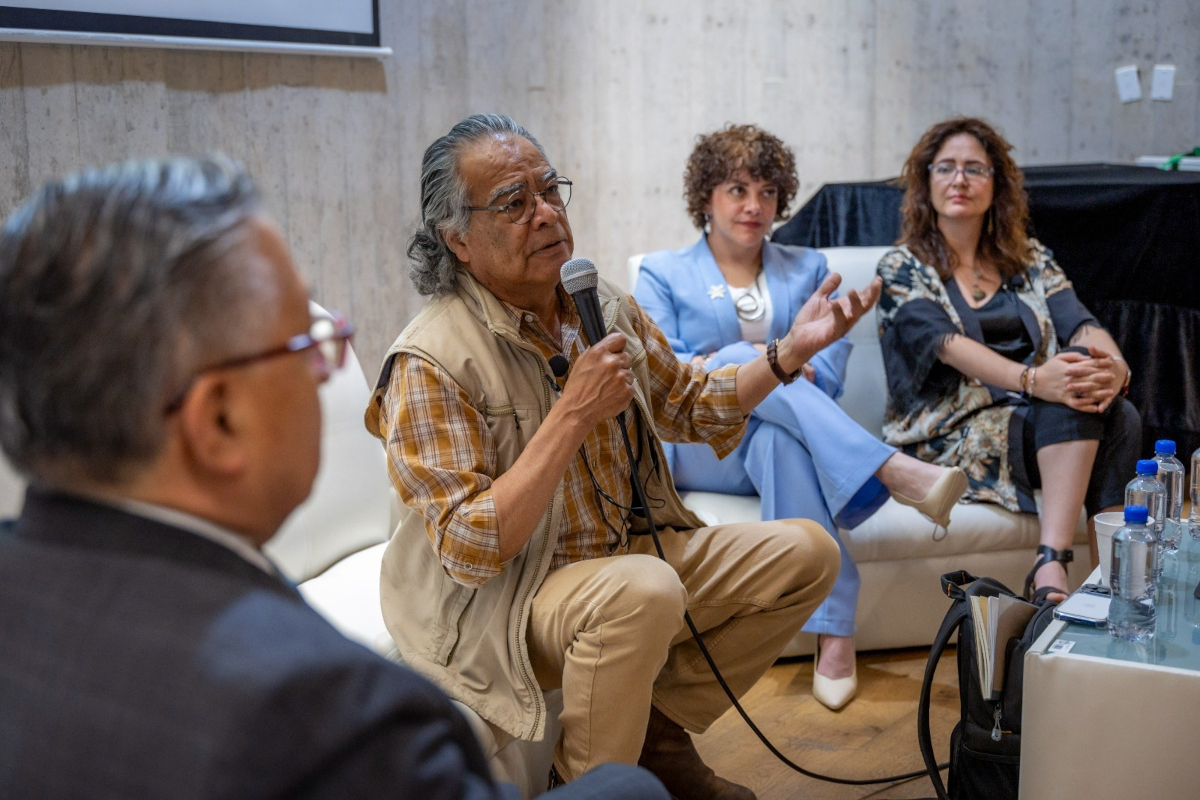 Pedro Valtierra presenta en la UAEMéx Sin miedo a la luz, un homenaje al fotoperiodismo como memoria viva