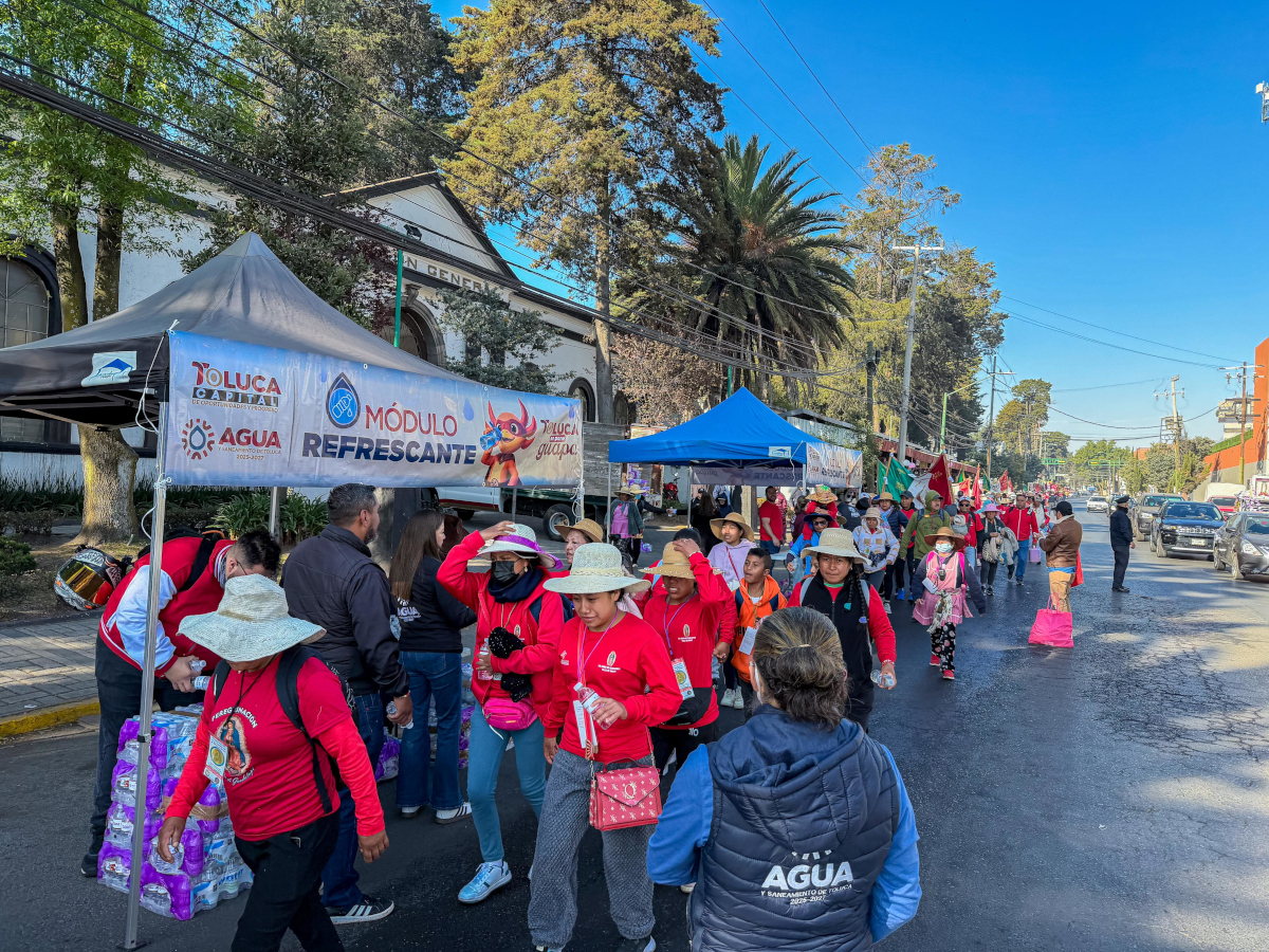Autoridades de Toluca reportan saldo blanco por paso de contingentes de peregrinos hacia la Basílica de Guadalupe.