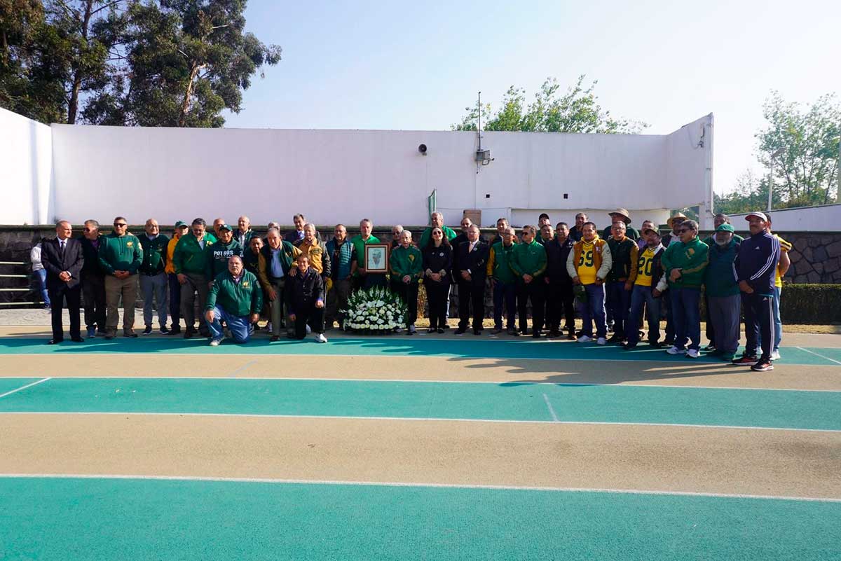 Homenaje a Alberto "Chivo# Córdoba por los Potros Salvajes de la UAEMéx.