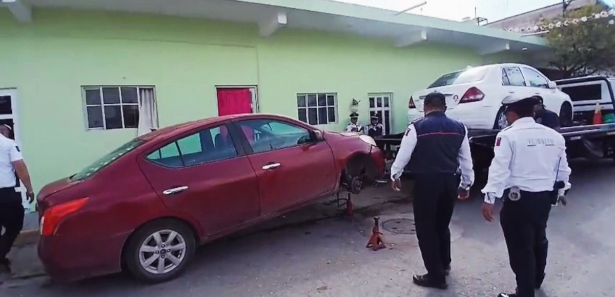 Operativos para recuperar espacios públicos en Toluca.