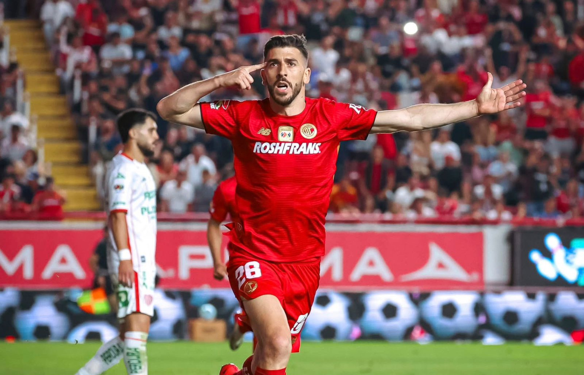 Toluca vence 0-3 a Necaxa con doblete de Paulinho y gran actuación de Luis García