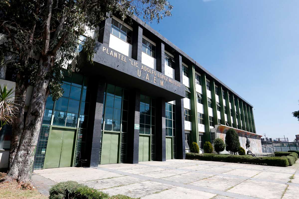 Instalaciones de preparatoria de la UAEMéx.