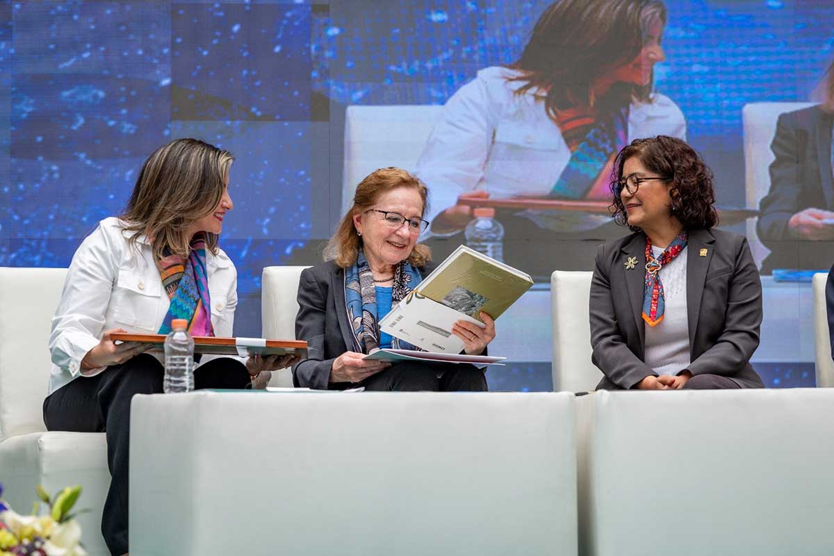 UAEMéx impulsa la ciencia abierta para la paz con conferencia magistral de Ana María Cetto