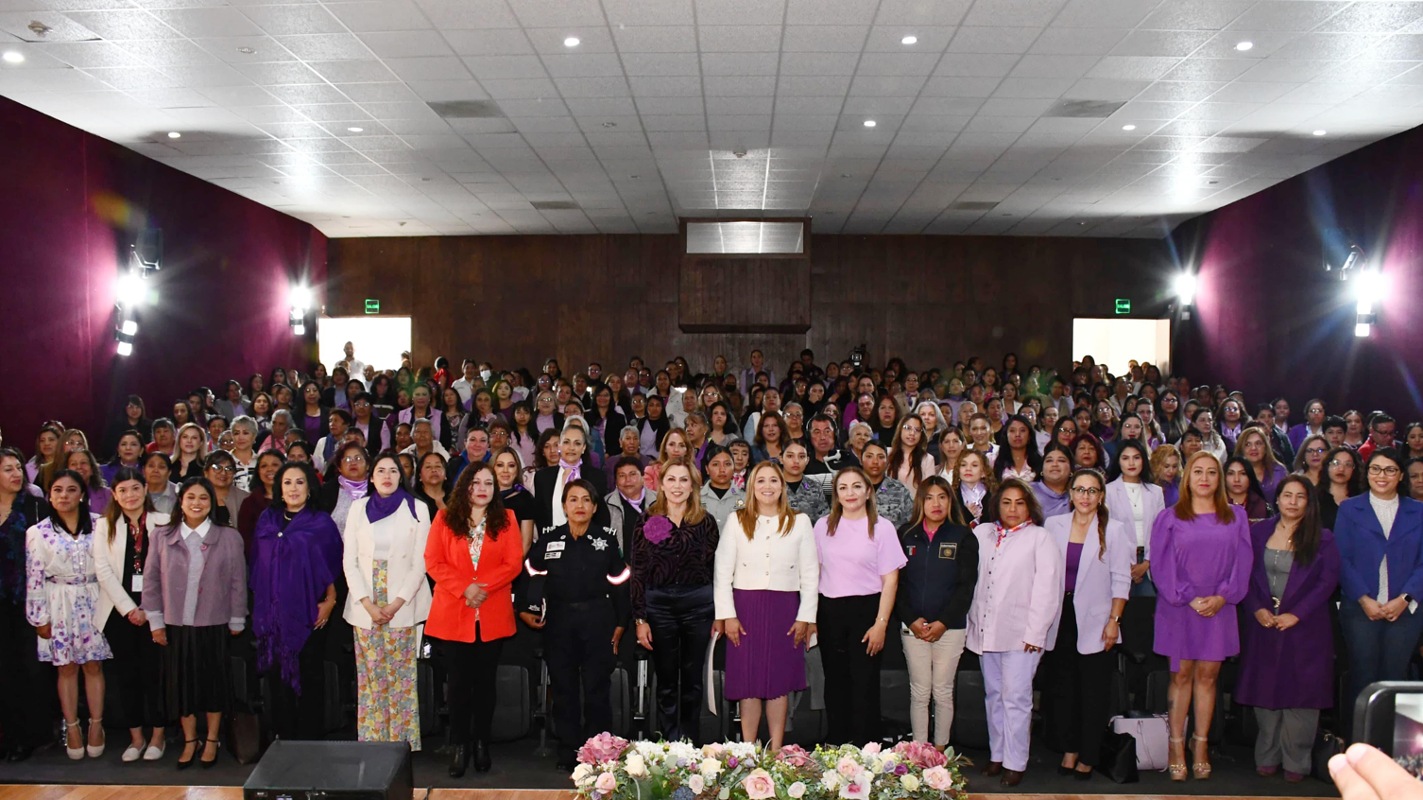 Evento de la presidenta municipal de San Mateo Atención, Ana Muñiz Neyra.