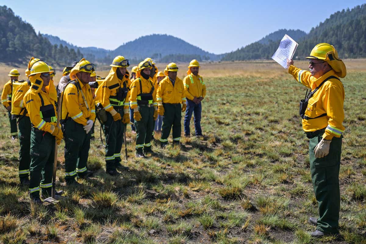 Capacita Gobierno del Estado de México a más de 5 mil brigadistas para combatir incendios forestales de manera segura