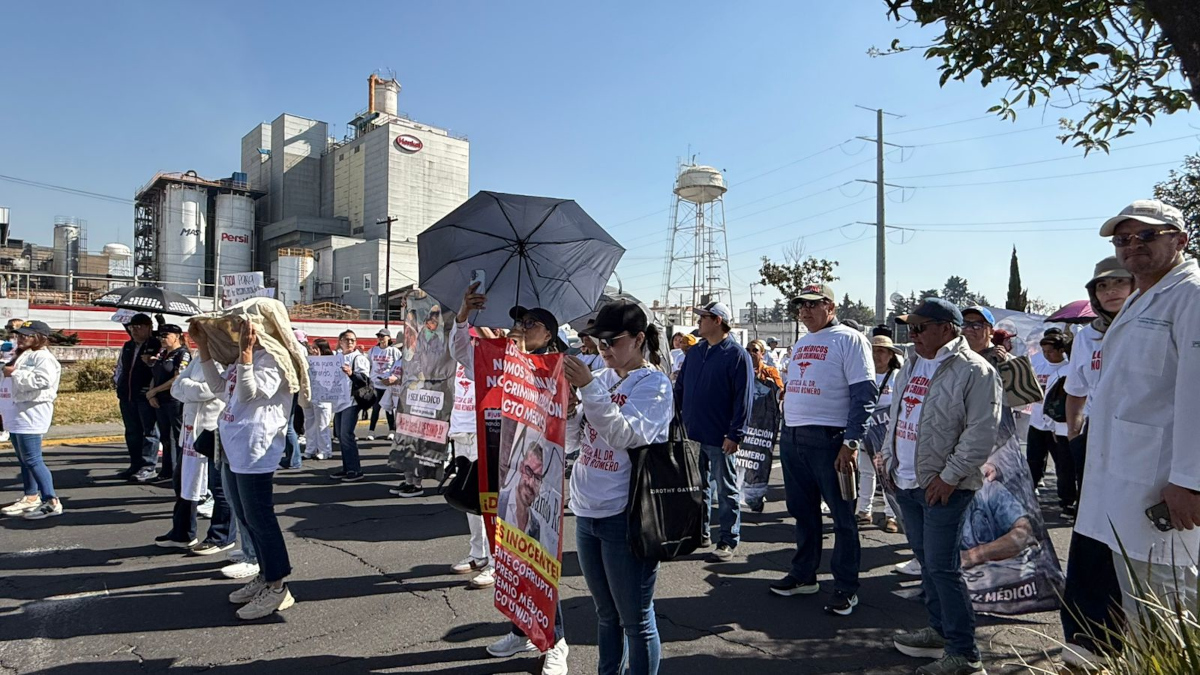 Movilización en Toluca por médico en proceso penal.