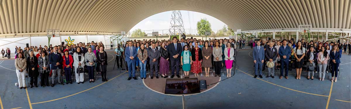 Rectora de la UAEMéx, Martha Patricia Zarza Delgado en su primer informe de actividades.