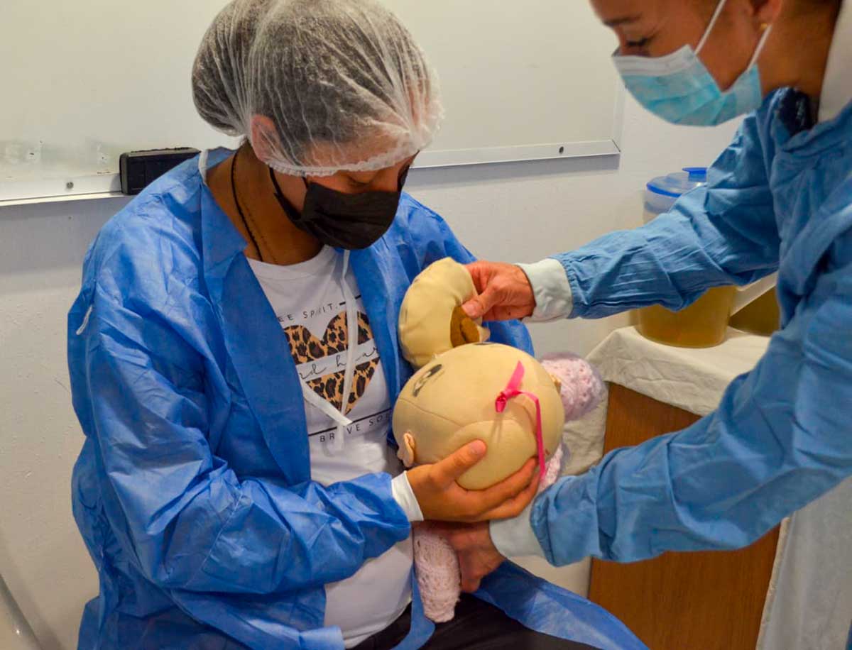 Gobierno del Estado de México brinda más de 380 mil consultas prenatales para proteger la salud materna