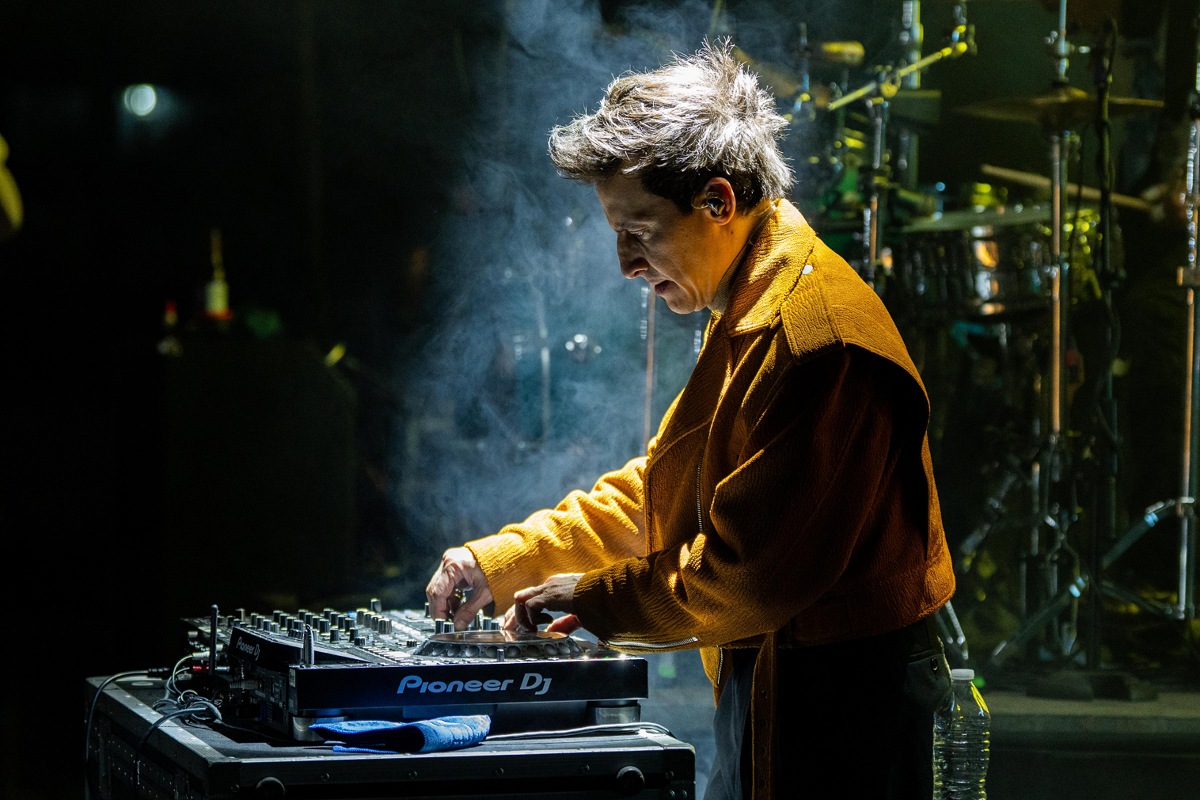 Kinky enciende PrimaverArte Toluca.