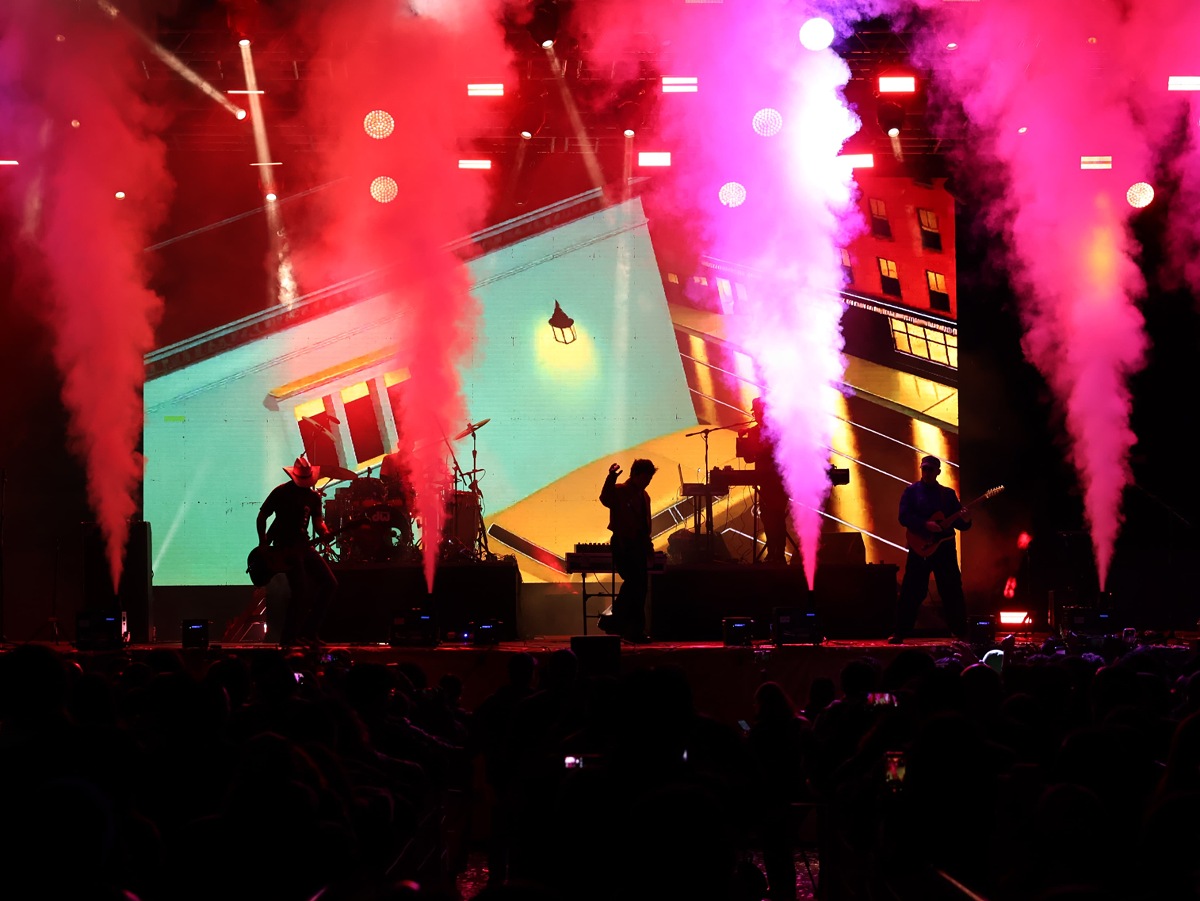 Kinky enciende Toluca.