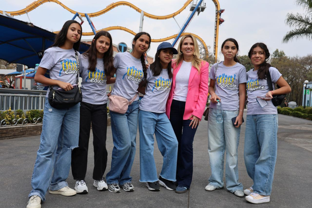 Estudiantes de Huixquilucan.