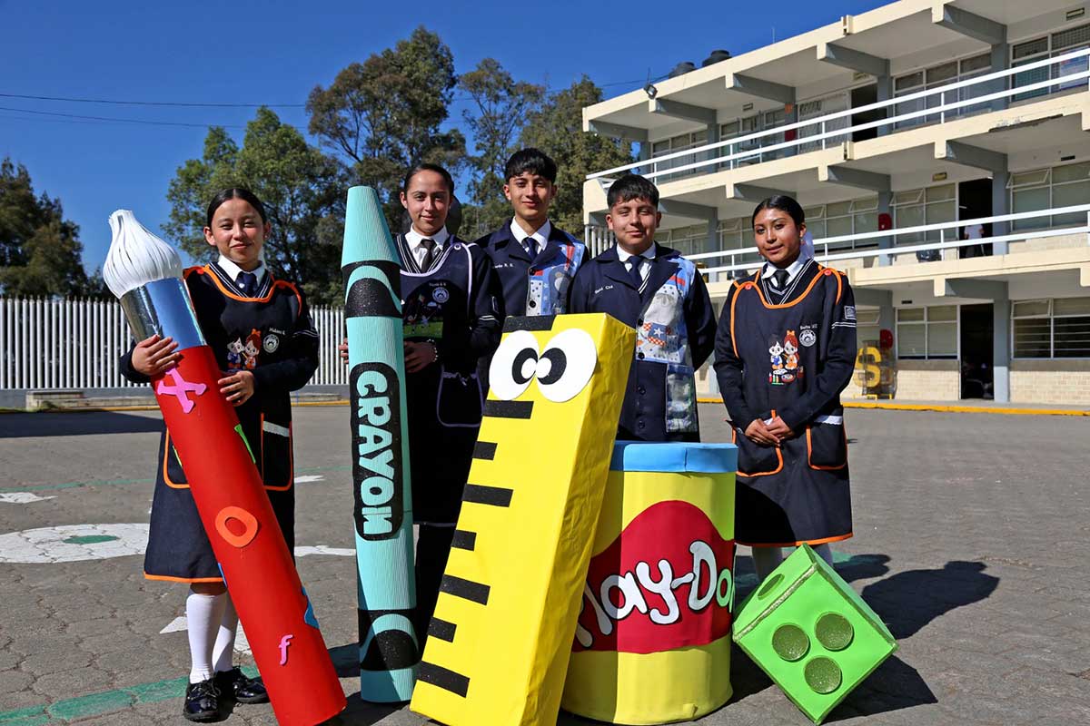 Estudiantes salen de vacaciones por Semana Santa 2026.
