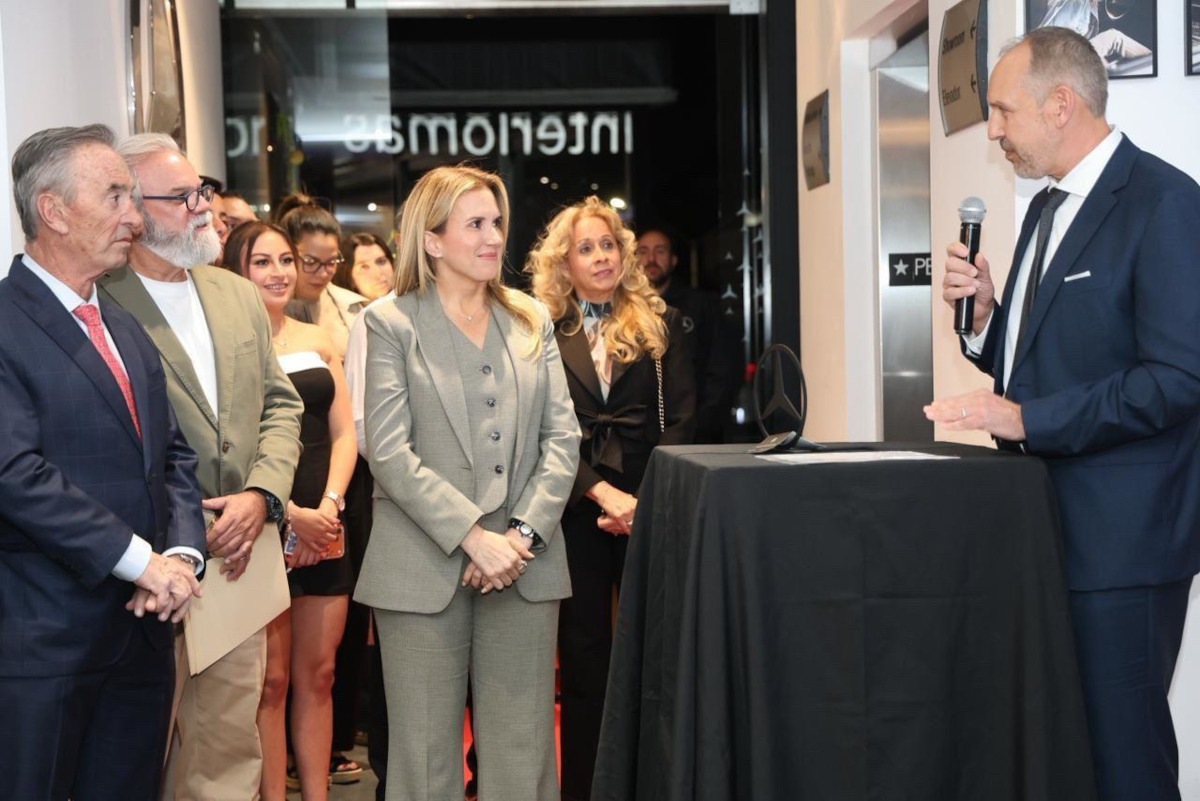 Mercedes-Benz abre sucursal en Huixquilucan.