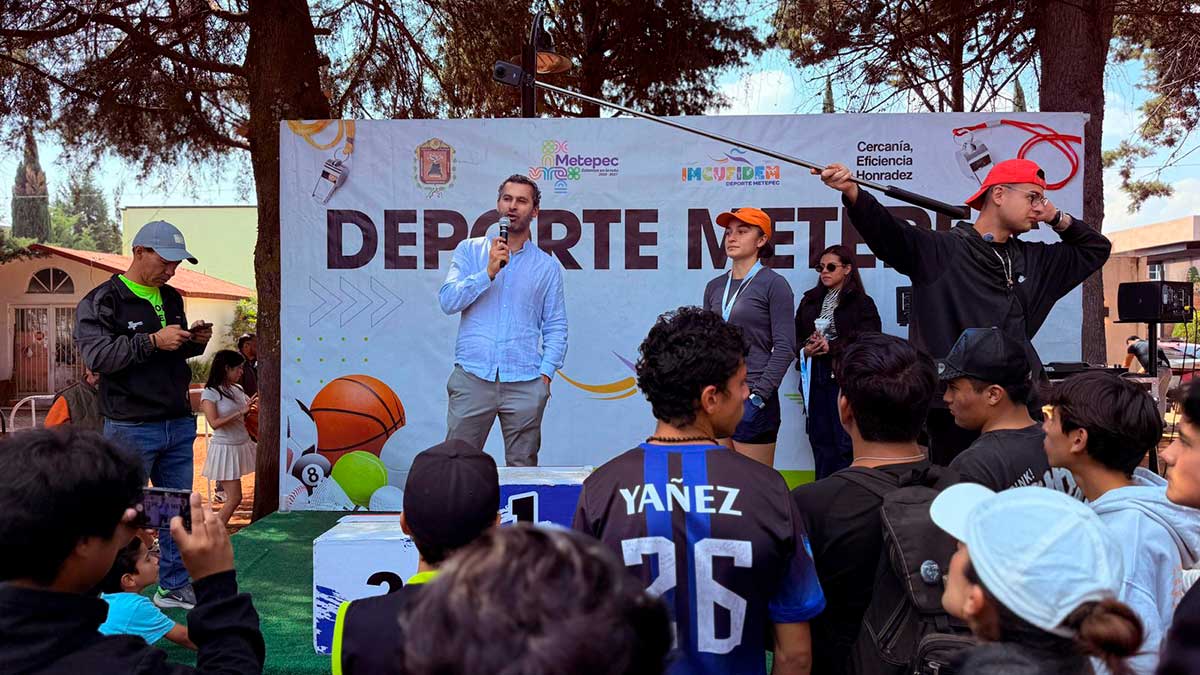 Feria contra las Adicciones en Metepec.