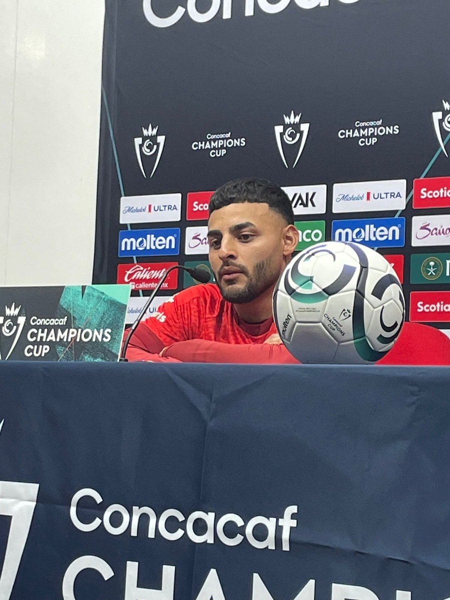Conferencia de prensa de Mohamed y Alexis Vega 
